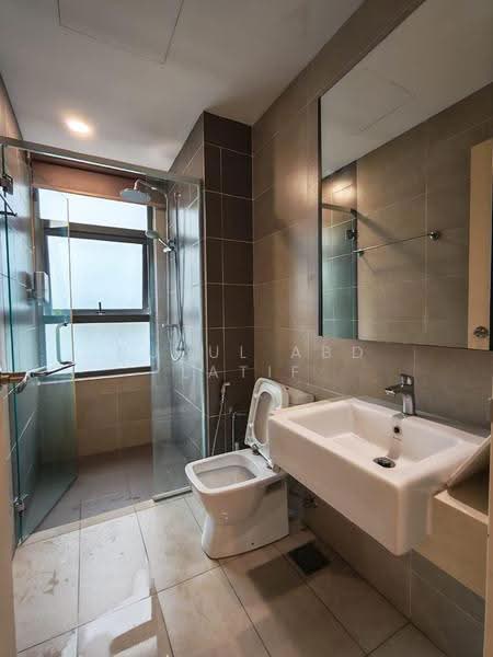 Kondominium untuk Dijual di Lakeville Residence - Nurul Abd Latif - Bathroom - PropertyGuru.com.my