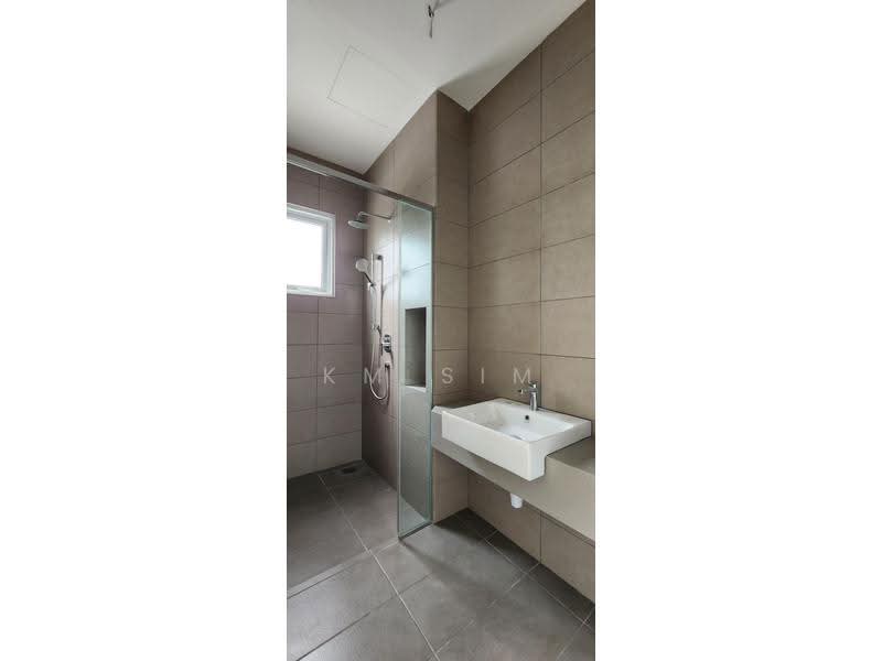 Kondominium untuk Dijual di d'Brightton - KM SIM - Bathroom - PropertyGuru.com.my