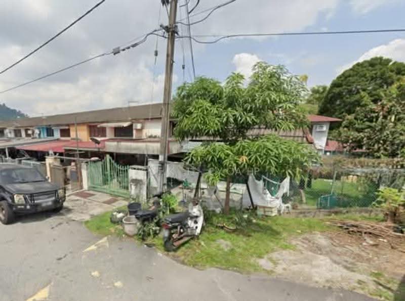 2-storey Terraced House for Sale in Taman Putra (Ampang) - Yuki Yap - Exterior - PropertyGuru.com.my