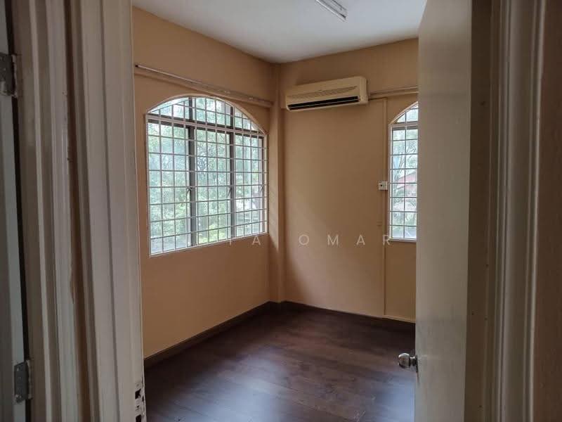 Apartment for Rent at Apartmen Kampung Tunku - Anita Omar - Interior - PropertyGuru.com.my