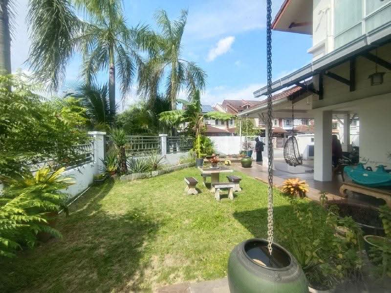 2-storey Terraced House for Sale in Klang (Selangor) - Aini Maisarah - Garden - PropertyGuru.com.my