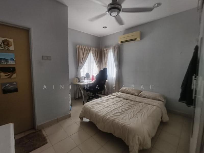 2-storey Terraced House for Sale in Klang (Selangor) - Aini Maisarah - Bedroom - PropertyGuru.com.my