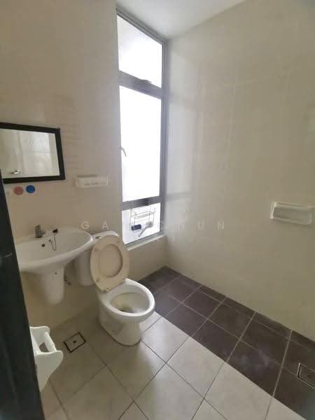 Condominium for Rent at The Brezza - Gan Chun Kai - Bathroom - PropertyGuru.com.my