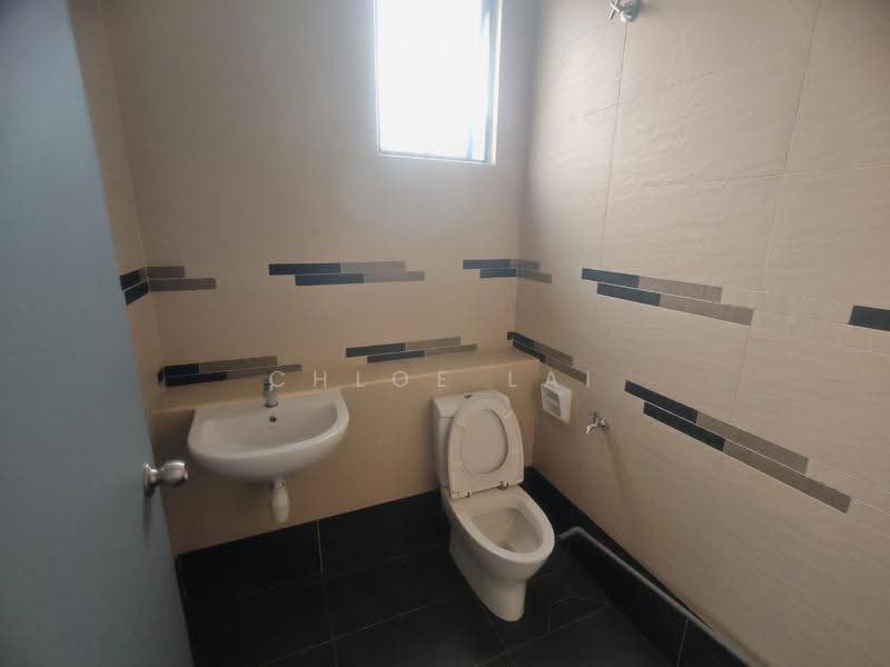 Kilang untuk Disewa di Eco Business Park 1 (Johor Bahru) - Chloe Lai - Bathroom - PropertyGuru.com.my