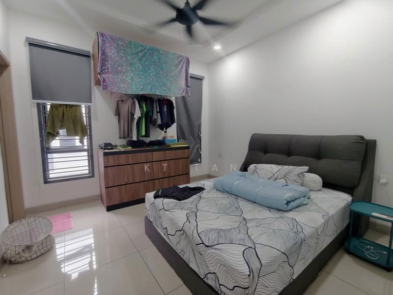 Rumah Kluster untuk Dijual di Taman Mount Austin (Tebrau) - KT Tan - Bedroom - PropertyGuru.com.my