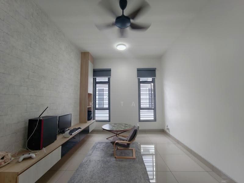 Rumah Kluster untuk Dijual di Taman Mount Austin (Tebrau) - KT Tan - Living Room - PropertyGuru.com.my