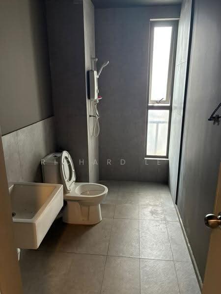 Kediaman Servis untuk Disewa di Suite Enesta - Richard Lee - Bathroom - PropertyGuru.com.my