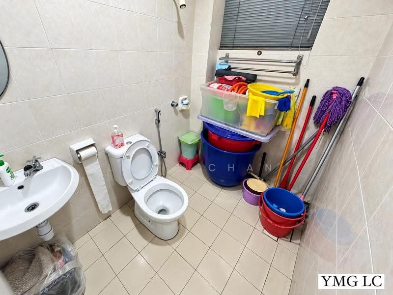 2-storey Terraced House for Sale in Bandar Bukit Tinggi 2 (Klang) - Louis Chan - Bathroom - PropertyGuru.com.my