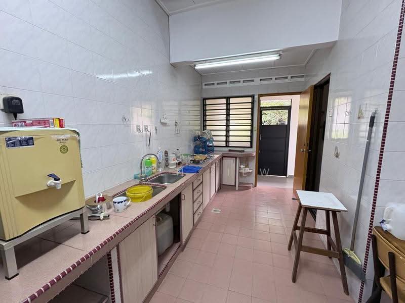 1-storey Terraced House for Sale in Taman Molek (Johor Bahru) - Eden Liew - Kitchen - PropertyGuru.com.my