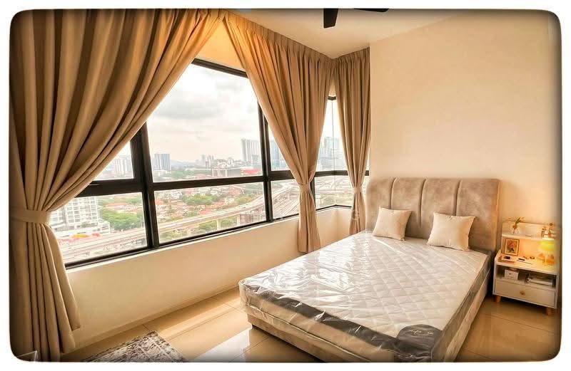 Kediaman Servis untuk Disewa di Residensi Estetik 8 (Est8) - John Ng - Bedroom - PropertyGuru.com.my