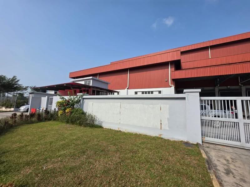 Detached Factory for Rent in Taman Pasir Putih (Pasir Gudang) - Caryn Ter - Exterior - PropertyGuru.com.my