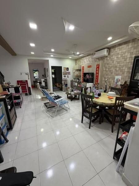 2-storey Terraced House for Sale in Bukit Indah (Iskandar Puteri (Nusajaya)) - Wallace Ang - Living Room - PropertyGuru.com.my