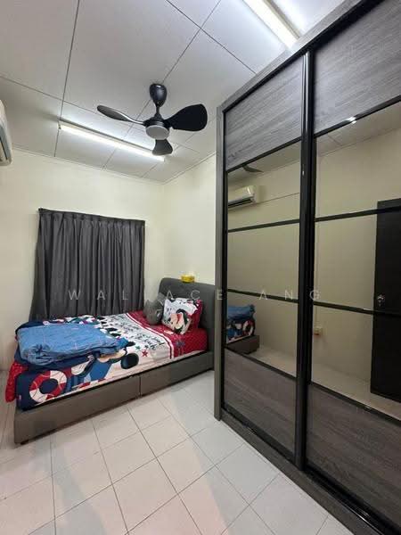 Rumah Teres 2-Tingkat untuk Dijual di Kelapa Sawit (Kulai) - Wallace Ang - Bedroom - PropertyGuru.com.my
