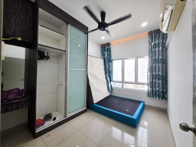 Condominium for Sale at 1 Razak Mansion - Zul Syafiq - Bedroom - PropertyGuru.com.my