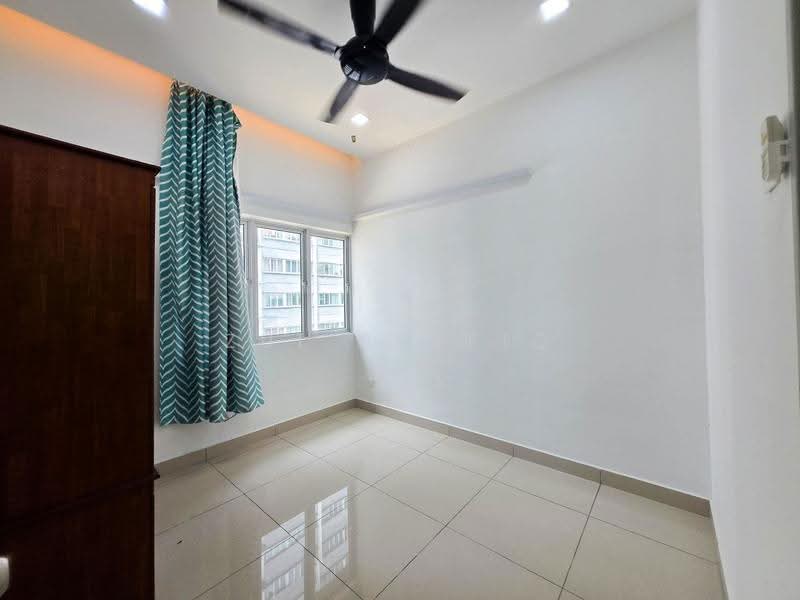 Condominium for Sale at 1 Razak Mansion - Zul Syafiq - Bedroom - PropertyGuru.com.my
