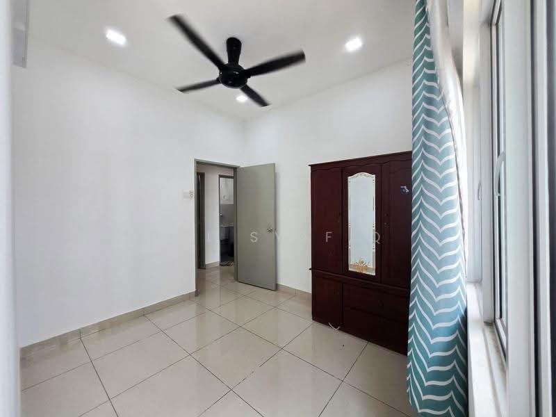Condominium for Sale at 1 Razak Mansion - Zul Syafiq - Bedroom - PropertyGuru.com.my