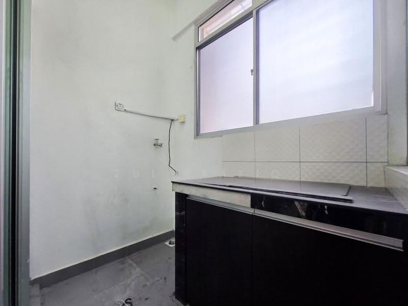 Condominium for Sale at 1 Razak Mansion - Zul Syafiq - Kitchen - PropertyGuru.com.my
