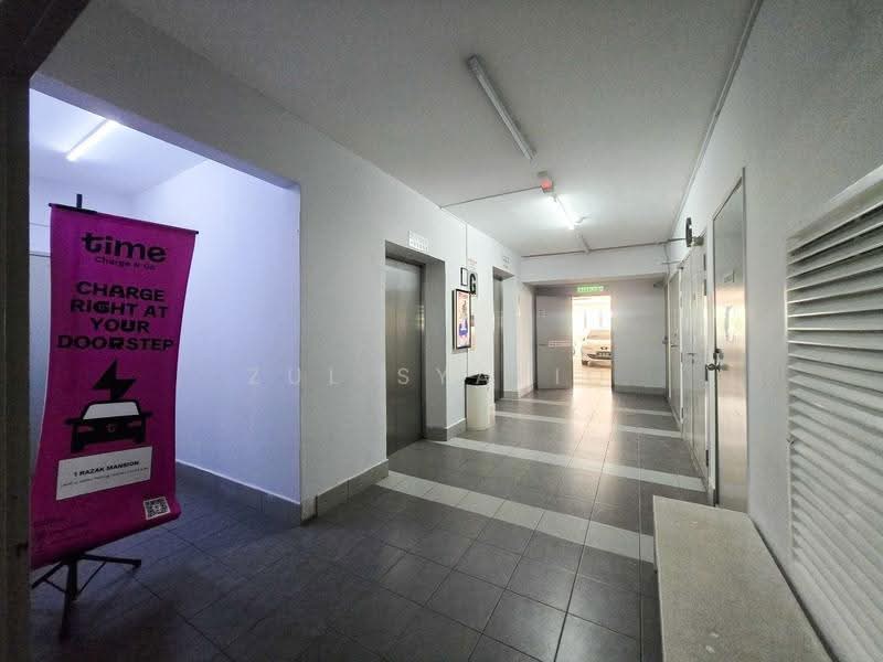 Condominium for Sale at 1 Razak Mansion - Zul Syafiq - Corridor - PropertyGuru.com.my