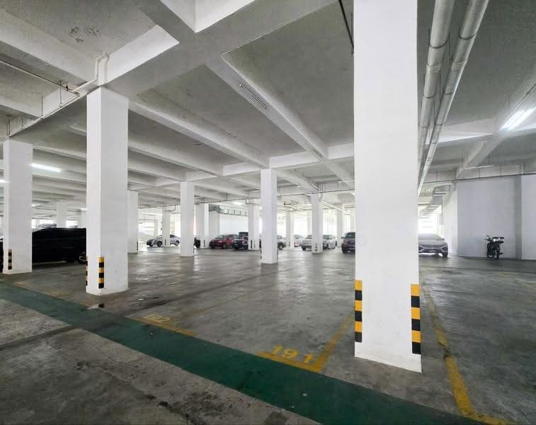 Condominium for Sale at 1 Razak Mansion - Zul Syafiq - Car Park - PropertyGuru.com.my
