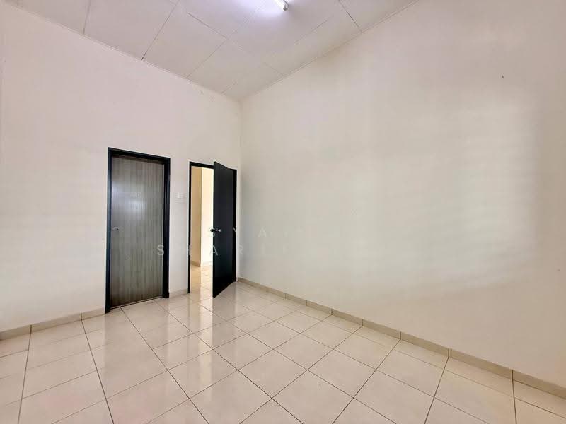 1-storey Terraced House for Sale in Seksyen 29 (Shah Alam) - Syafiq Sharifudin - PropertyGuru.com.my