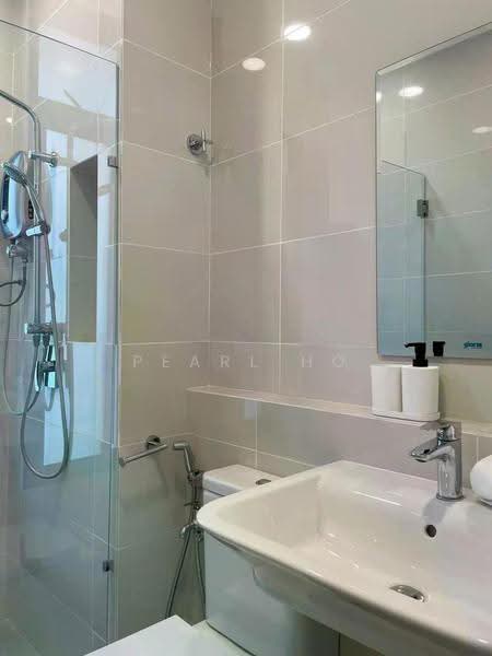 Kondominium untuk Disewa di Waltz Residences - Pearl Ho - Bathroom - PropertyGuru.com.my
