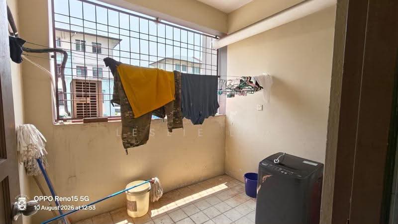 Kondominium untuk Disewa di Floridale Condominium - Leslie Loi - Balcony - PropertyGuru.com.my