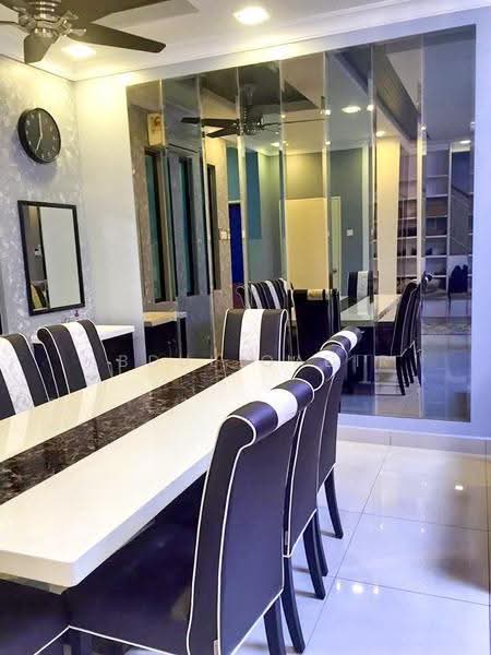 2-storey Terraced House for Sale in Alam Sari (Bangi) - Abdul Qadir - Dining Room - PropertyGuru.com.my