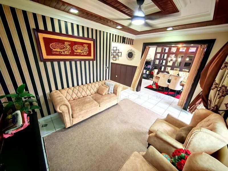 Kondominium untuk Dijual di Armanee - Yasmin Sulaiman - Living Room - PropertyGuru.com.my