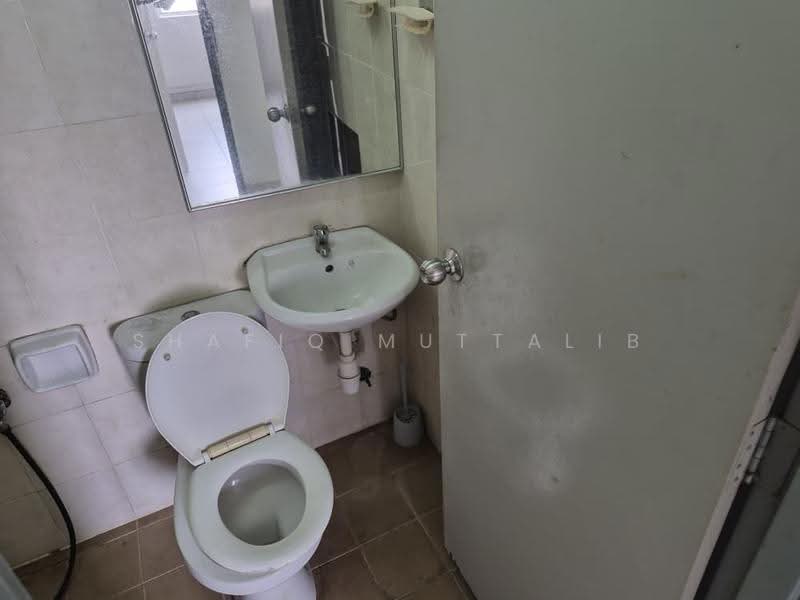 Service Residence for Rent at The Academia @ South City Plaza - Shafiq Muttalib - Bathroom - PropertyGuru.com.my