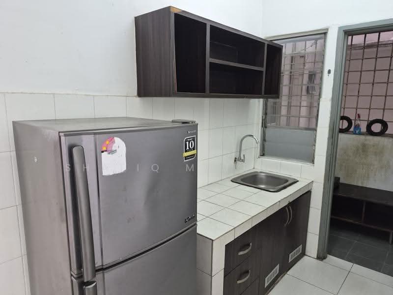 Service Residence for Rent at The Academia @ South City Plaza - Shafiq Muttalib - Kitchen - PropertyGuru.com.my