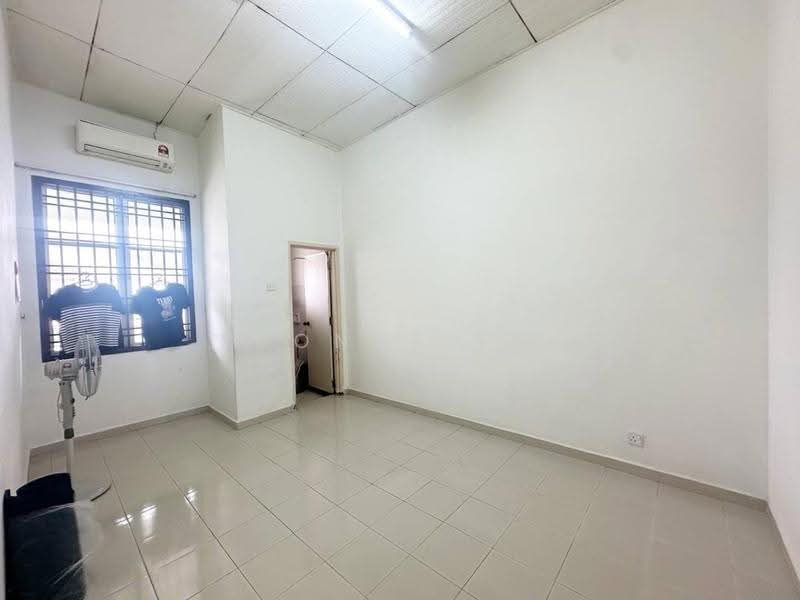 1-storey Terraced House for Sale in Taman Nusa Bestari (Iskandar Puteri (Nusajaya)) - Yvonne Tai - Living Room - PropertyGuru.com.my