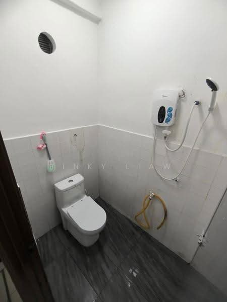 2-storey Terraced House for Rent in Taman Sri Sentosa (Klang) - Pinky Liaw - Bathroom - PropertyGuru.com.my