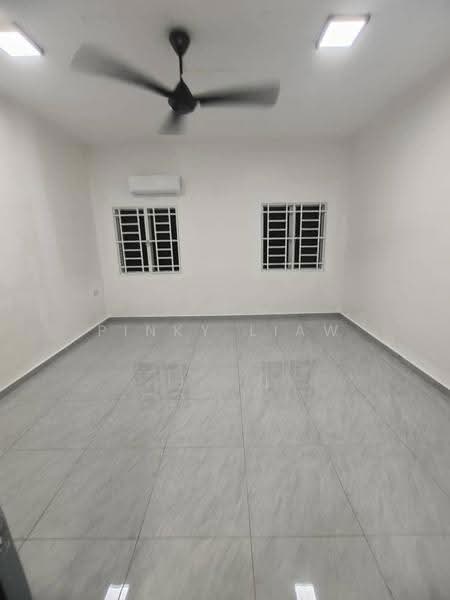 2-storey Terraced House for Rent in Taman Sri Sentosa (Klang) - Pinky Liaw - Living Room - PropertyGuru.com.my