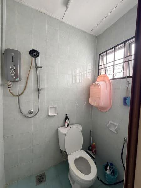 2-storey Terraced House for Sale in Bandar Bukit Puchong 2 (Puchong) - Aniq Azmi - Bathroom - PropertyGuru.com.my