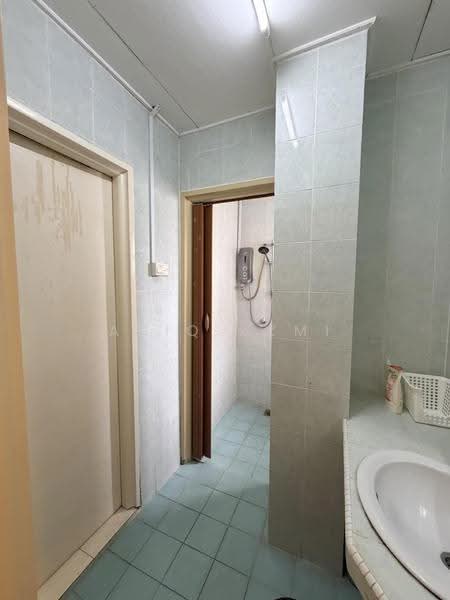 2-storey Terraced House for Sale in Bandar Bukit Puchong 2 (Puchong) - Aniq Azmi - Bathroom - PropertyGuru.com.my
