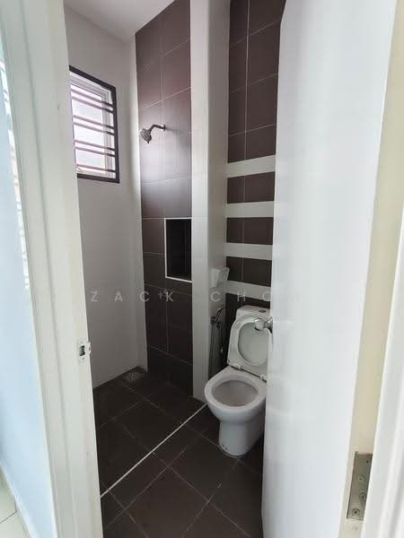 2-storey Terraced House for Sale in Taman Seri Austin (Tebrau) - Zack Chow - Bathroom - PropertyGuru.com.my