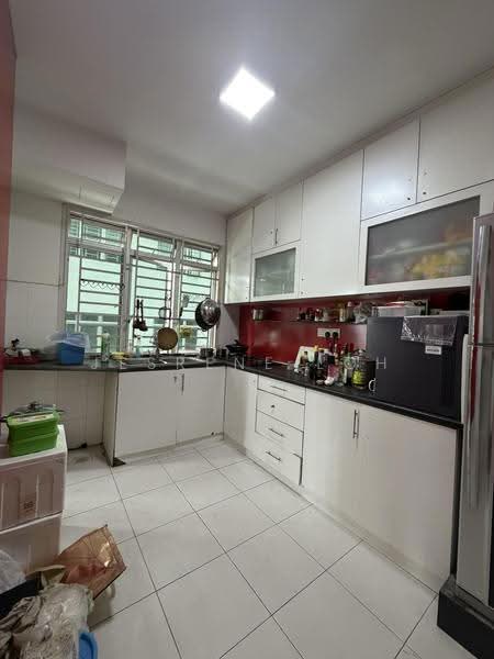 Kediaman Servis untuk Dijual di Tebrau City Residences - Jesrene Loh - Kitchen - PropertyGuru.com.my
