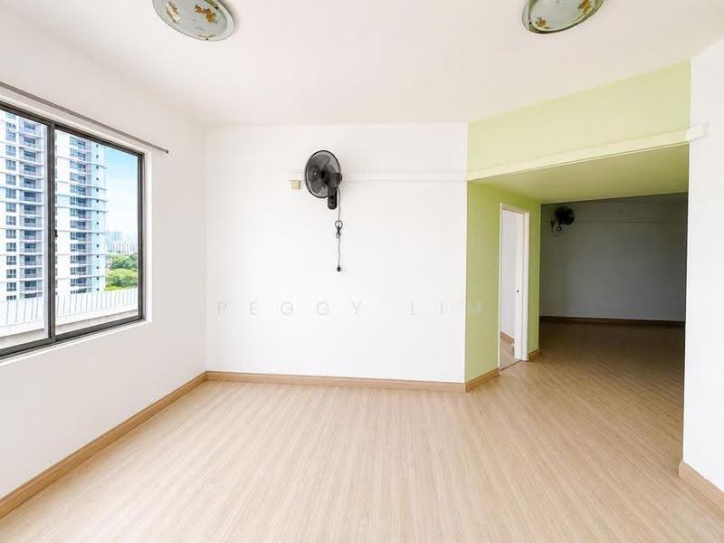 Condominium for Sale at Kelana D'Putera - Peggy Lim - Living Room - PropertyGuru.com.my
