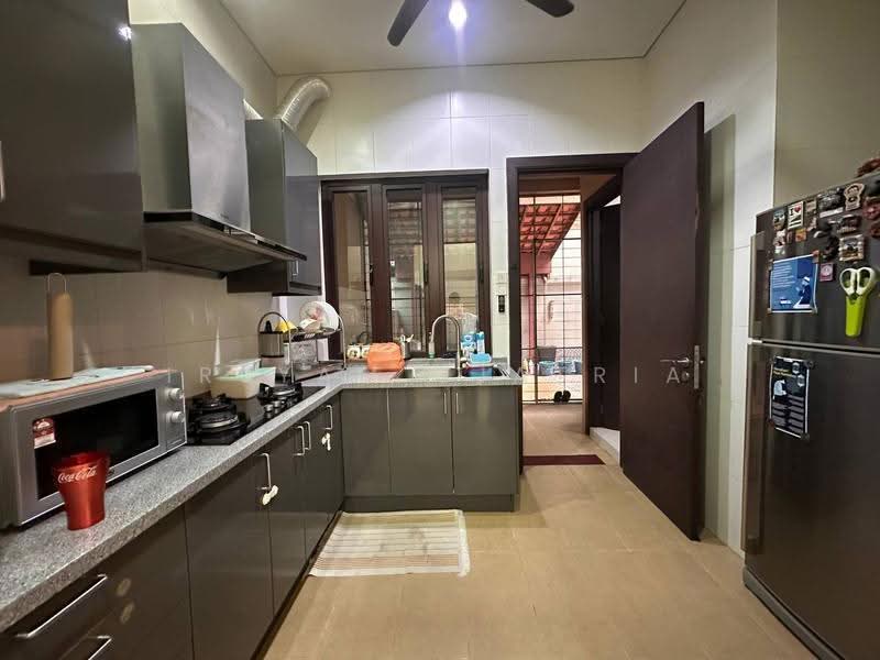 Semi-Detached House for Rent in Desa Sri Hartamas (Sri Hartamas) - Irsyam Sjatria - PropertyGuru.com.my