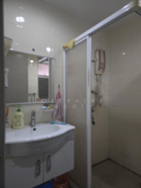 Condominium for Rent at Riana Green Condominium - Josephine Gooi - Bathroom - PropertyGuru.com.my