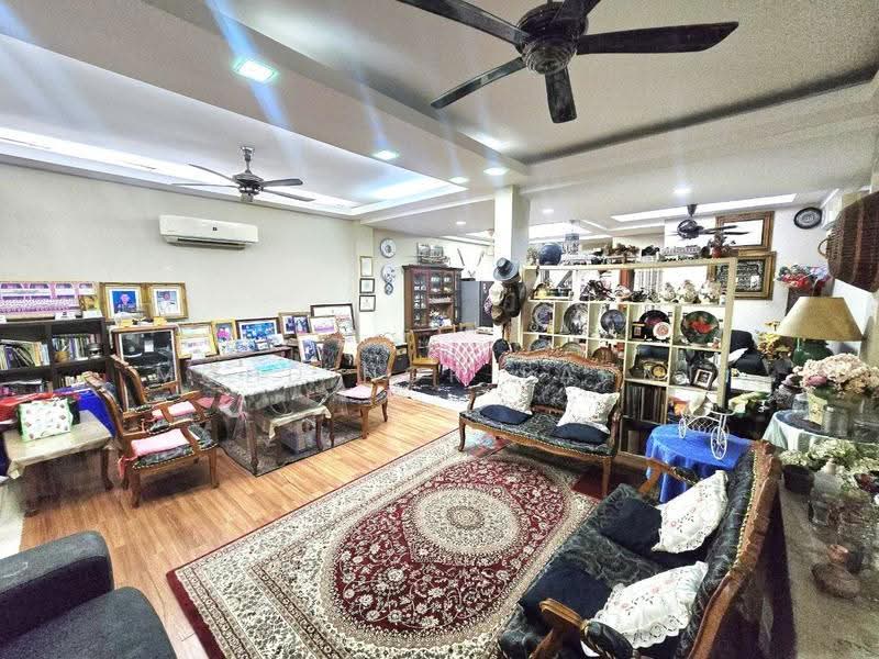 1.5-storey Terraced House for Sale in Keramat (Kuala Lumpur) - Mohd Nor Fahmi - Living Room - PropertyGuru.com.my