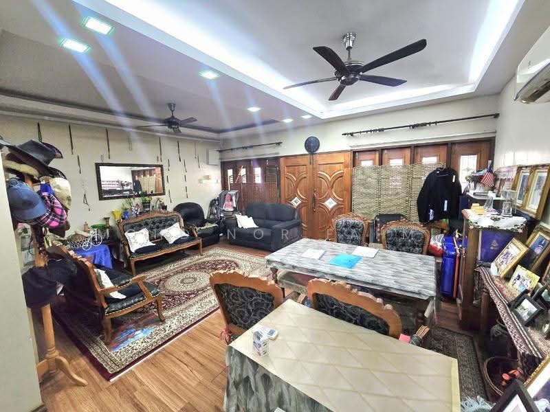 1.5-storey Terraced House for Sale in Keramat (Kuala Lumpur) - Mohd Nor Fahmi - Living Room - PropertyGuru.com.my