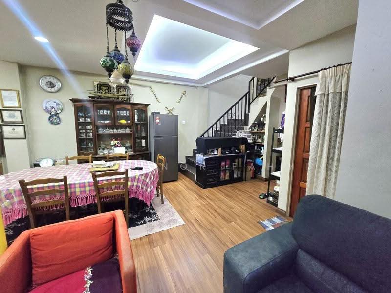 1.5-storey Terraced House for Sale in Keramat (Kuala Lumpur) - Mohd Nor Fahmi - Dining Room - PropertyGuru.com.my