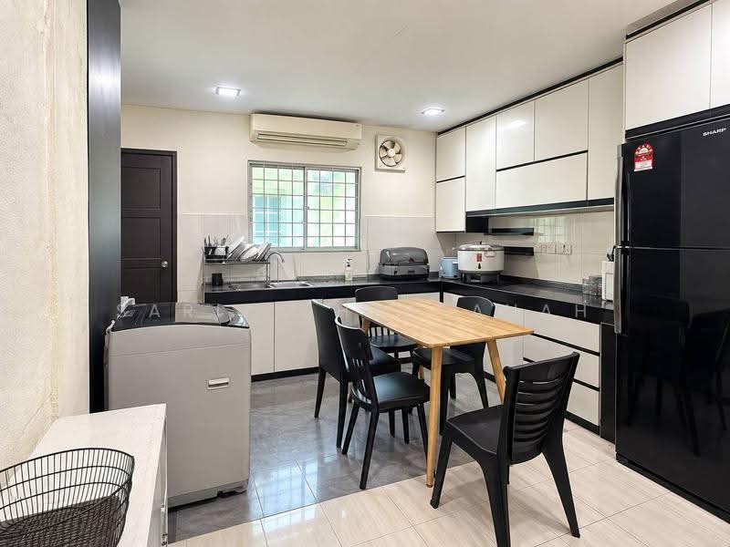Rumah Teres 2-Tingkat untuk Dijual di Jenjarom (Selangor) - Sariza Hartanah - PropertyGuru.com.my