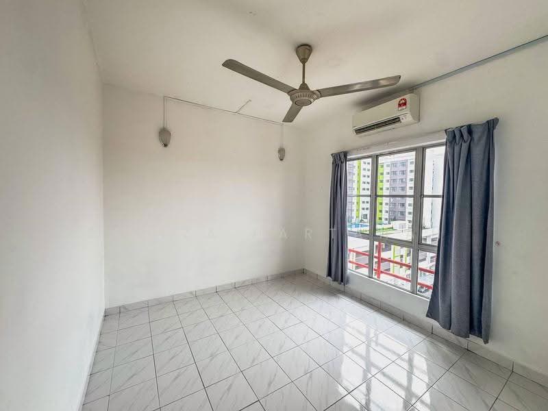 Apartment for Sale at Intana Ria - Sariza Hartanah - Living Room - PropertyGuru.com.my