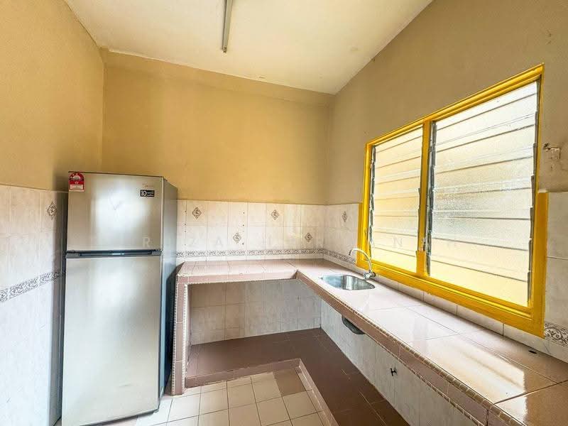 Apartment for Sale at Intana Ria - Sariza Hartanah - Kitchen - PropertyGuru.com.my
