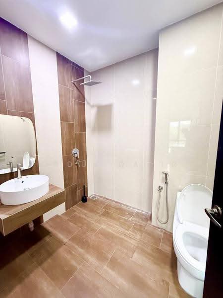 Bungalow House for Sale in Perdana Lakeview East (Cyberjaya) - Abdul Qadir - PropertyGuru.com.my