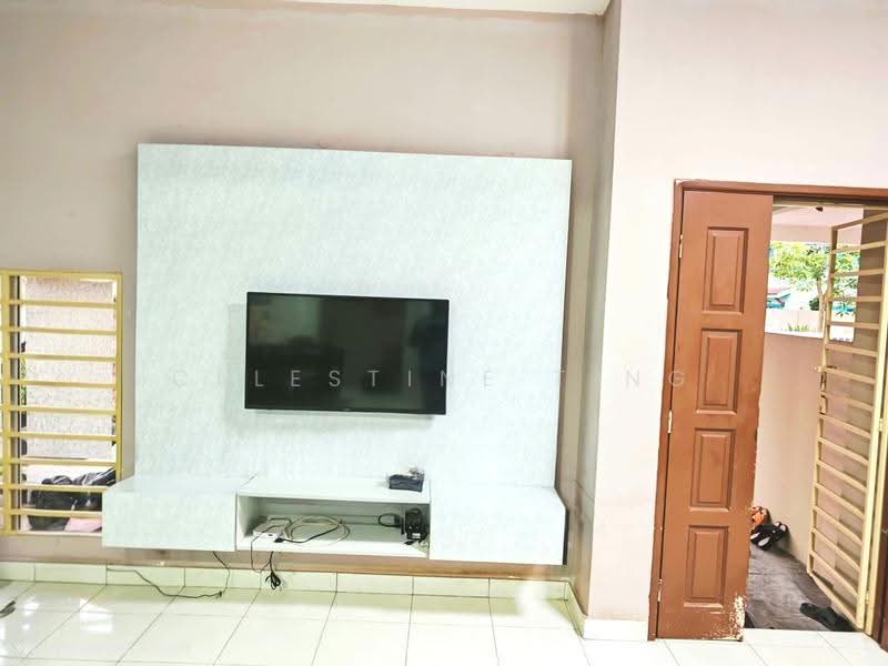 Rumah Berkembar untuk Dijual di Taman Tasik Semenyih (Semenyih) - Celestine Ting - Living Room - PropertyGuru.com.my