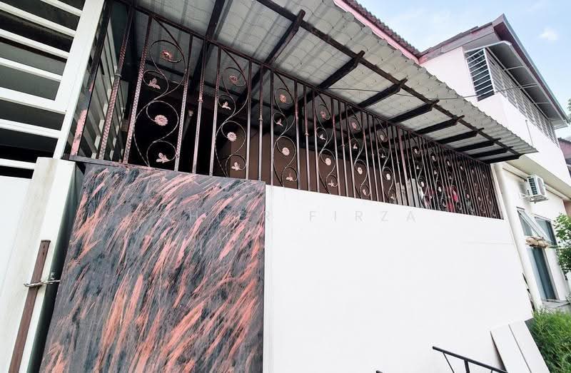 Rumah Teres 2-Tingkat untuk Dijual di Bandar Puteri Puchong (Puchong) - Zahier Firza - Exterior - PropertyGuru.com.my