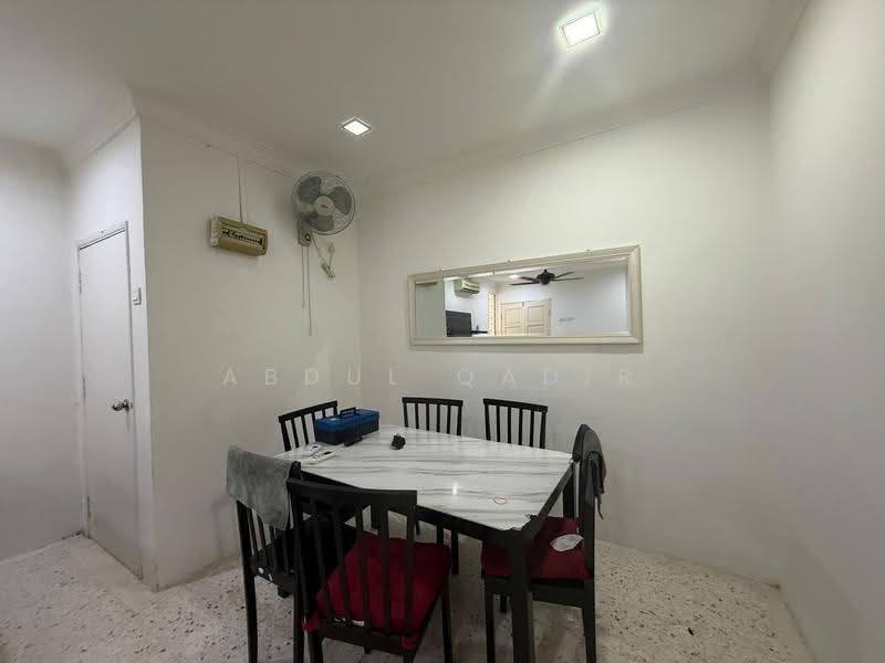 Pangsapuri untuk Dijual di Sri Kayangan (Casa Desira) - Abdul Qadir - Dining Room - PropertyGuru.com.my